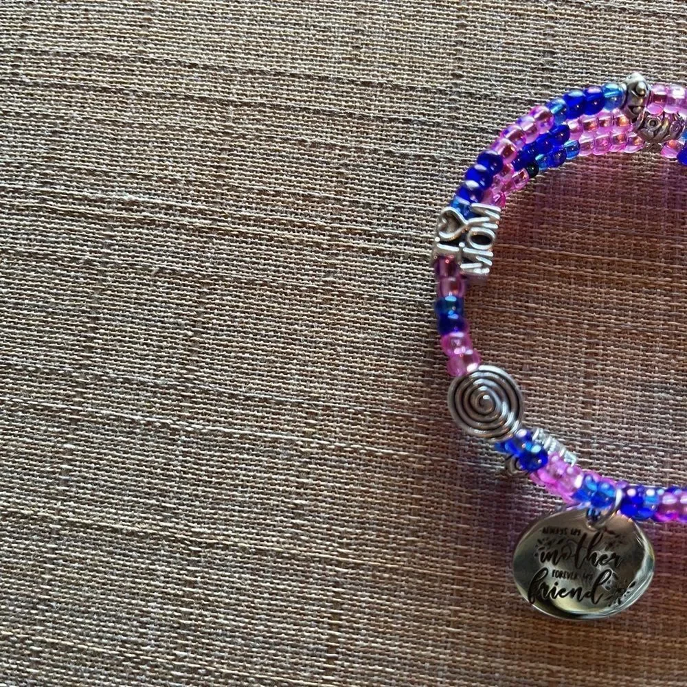 Mothers Day Beaded bracelet Handmade Hand Crafted Pink Blue Memory Wire - Picture 3 of 4